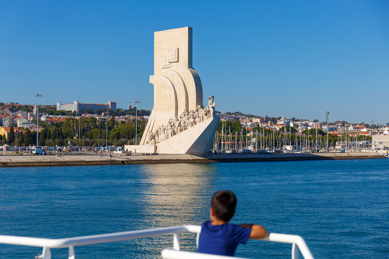 Lisbon: Tagus River Cruise with Traditional Muscatel Wine