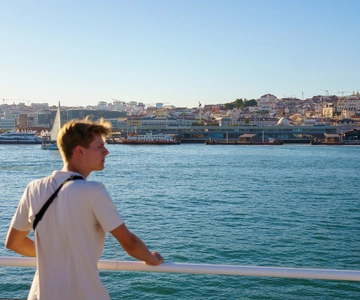 Lisboa: Tour en barco por el río Tajo con una bebida incluida