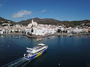 Attraversamento in barca di Cap de Creus e Port Lligat + Visita di Cadaqués