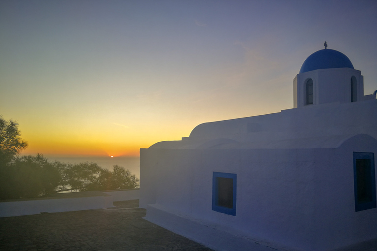 From Fira: Santorini Private Sunrise Tour with Oia Village