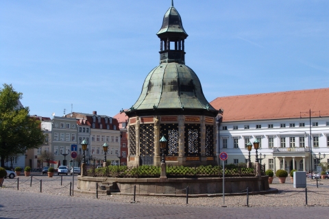 Wismar: Wycieczka z przewodnikiem - samodzielna gra miejskaEscape Tour w języku niderlandzkim