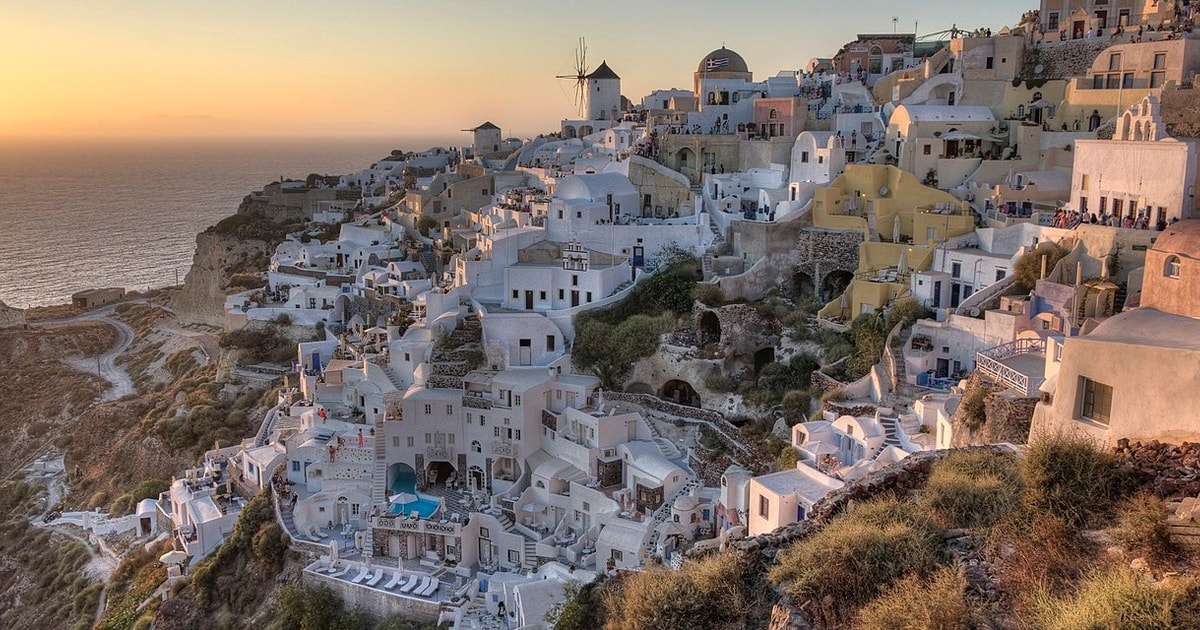 Upptäck ön Santorini På Sex Timmar Med Lokalbefolkningen Getyourguide