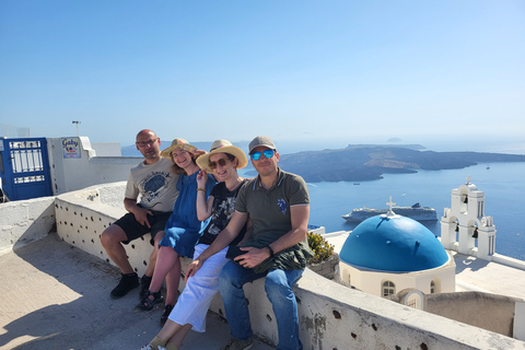 Santorini: Island Highlights Private Tour with Transfer