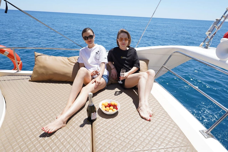 Alanya: Private Yacht Trip with Lunch and Soft Drinks Standart Option