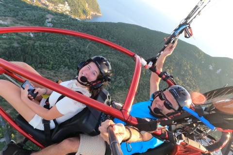 Corfú: vuelo en parapente en tándem por la isla escénica