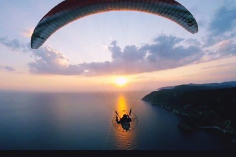 Corfú: vuelo en parapente en tándem por la isla escénica