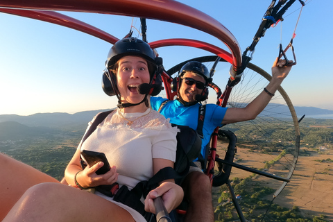 Corfou: vol en parapente en tandem sur une île pittoresque