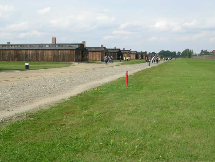 red guided tour auschwitz