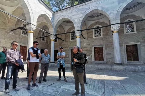 Istanbul: Asiatisches Üsküdar & Kadıköy mit Mittagessen