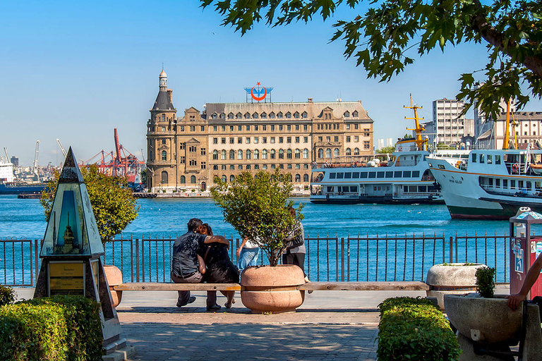 Istanbul: Asiatisches Üsküdar & Kadıköy mit Mittagessen