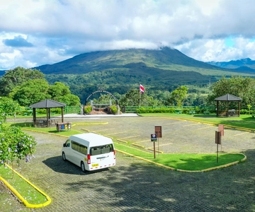 Aeroporto de San Jose: Traslado compartilhado de/para La Fortuna