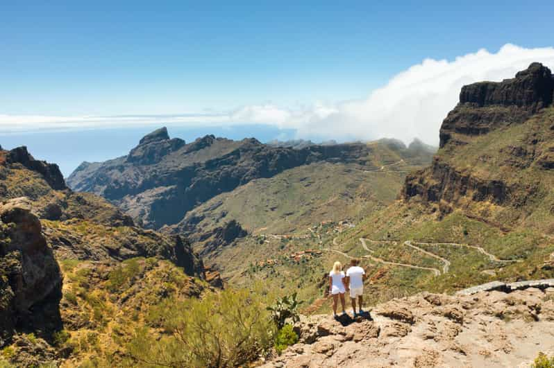 Senderismo privado Parque Rural de Teno con guía experto GetYourGuide