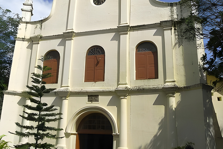 From Cochin Guided Tour of Fort Kochi with Drop at Kumarakom