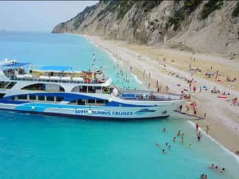Nydri: Ionian Islands Full-Day Boat Cruise with Swim Stops