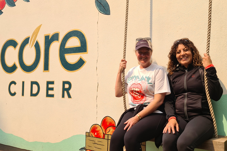 From Perth or Baldivis: Perth Hills Hike, Wine & Dine Tour From Perth or Baldivis: Perth Hills Hike, Wine, & Dine Tour