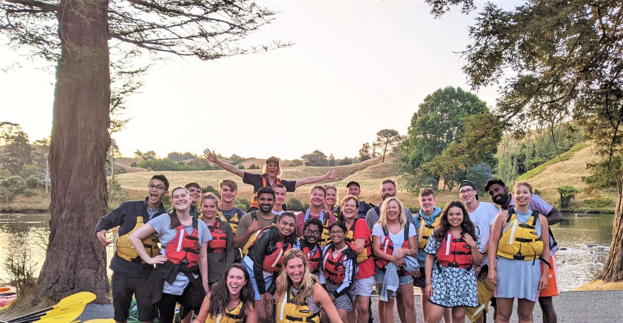 Tauranga, Evening Glow Worm Kayak Tour - Housity