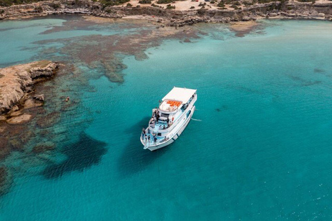 Desde Pafos Crucero vespertino por la Laguna Azul de Akamas