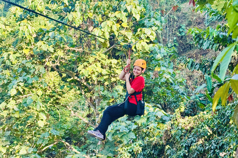 清迈：粘粘瀑布、全地形车和滑索一日旅行清迈：黏黏瀑布、全地形车和滑索一日旅行