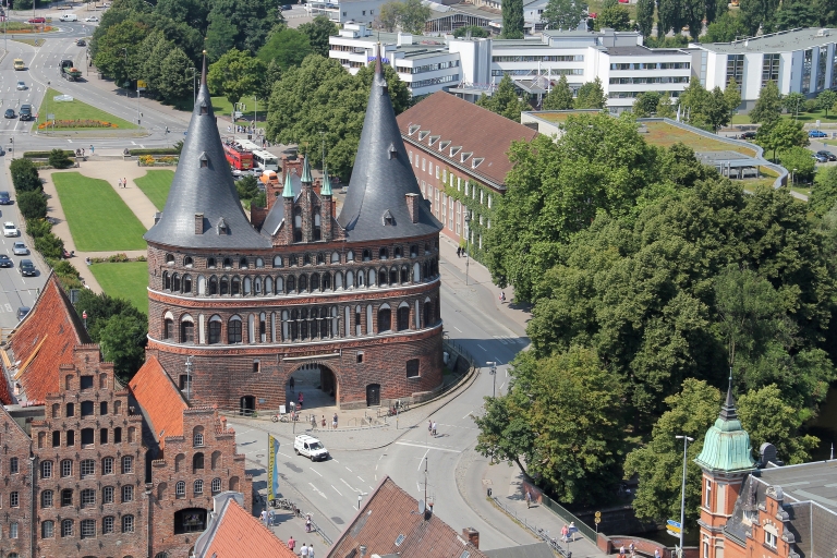 Lübeck: Escape Tour - Self-Guided Citygame Escape Tour in German