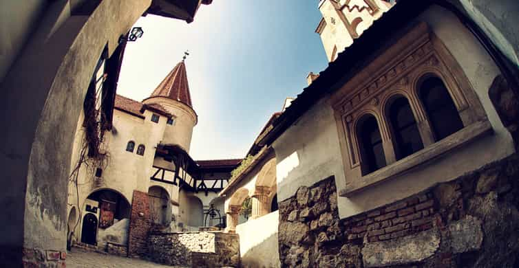 Bucharest: Dracula Castle, Peles Castle & Brasov Guided Tour