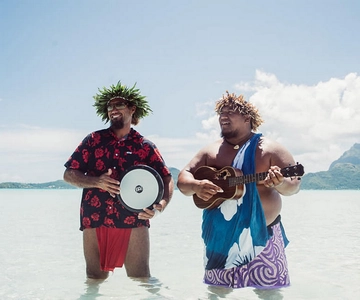 Bora Bora: Full-Day Tour with Islet Lunch and Lagoon Swim