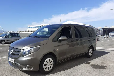 Costa del Sol: Private 1-Way Transfer to/from Malaga Airport