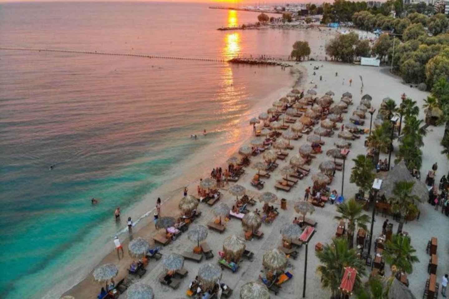 「アテネ：アテニアン・リビエラをバンで巡る旅」