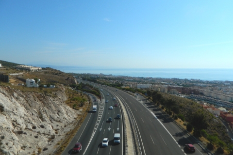 Costa del Sol: traslado privado de ida y vuelta desde / hasta el aeropuerto de MálagaDesde el aeropuerto de Málaga a Gibraltar, San Roque o La Linea