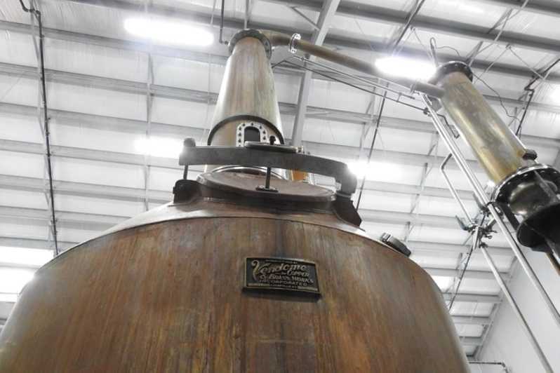 distillery tour grand cayman