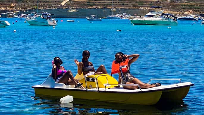 Marsaskala : location de pédalos dans la baie de Saint-Thomas