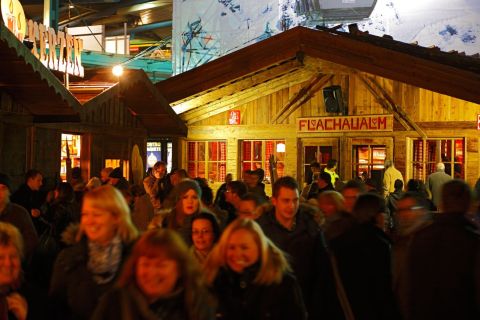 Amsterdam: Day Trip to the Christmas Market in Oberhausen