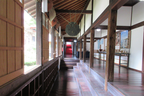 Kanazawa: Meditação Zen e Caligrafia com Carro PrivadoKanazawa: Meditação Zen e Caligrafia com carro particular