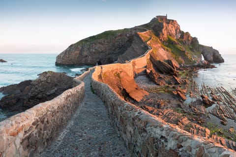 From San Sebastián: Bilbao and Gaztelugatxe Tour