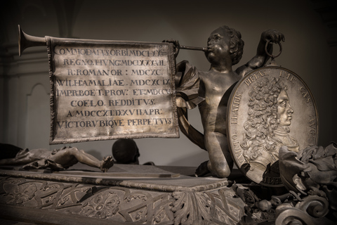 维也纳：小夜音乐 - 嘉布遣会教堂音乐会套票：圣诞音乐会和帝国城堡