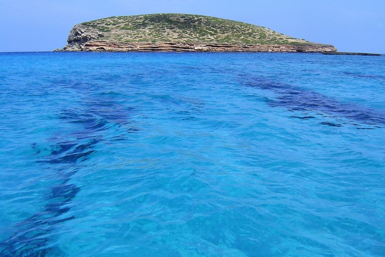 Ibiza: crucero al atardecer con esnórquel y cuevas