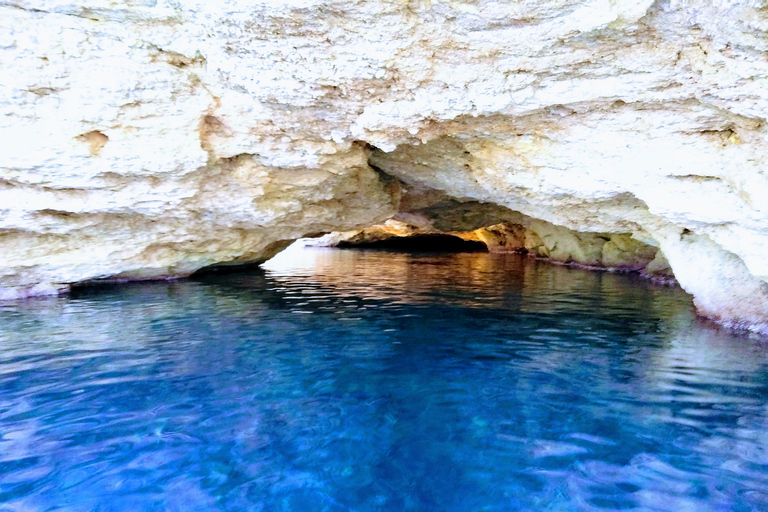 Ibiza: crucero al atardecer con esnórquel y cuevas