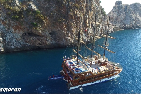 Alanya: gezinsvriendelijke catamarancruise met uitzicht op het kasteel