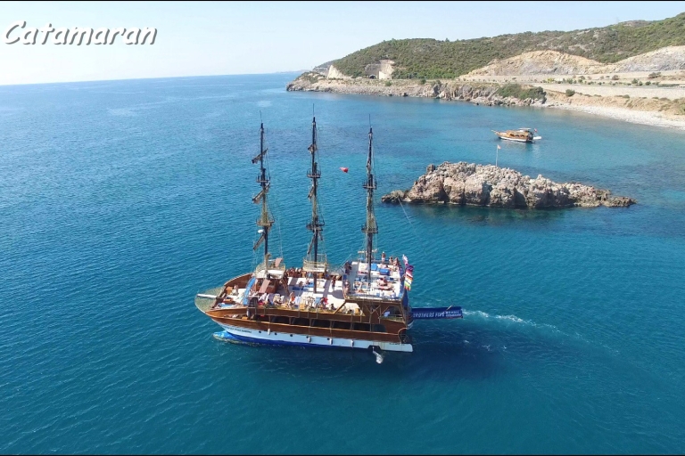 Alanya: gezinsvriendelijke catamarancruise met uitzicht op het kasteel