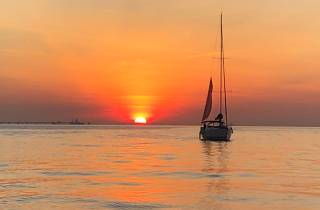 Lissabon: Bootsfahrt bei Sonnenuntergang
