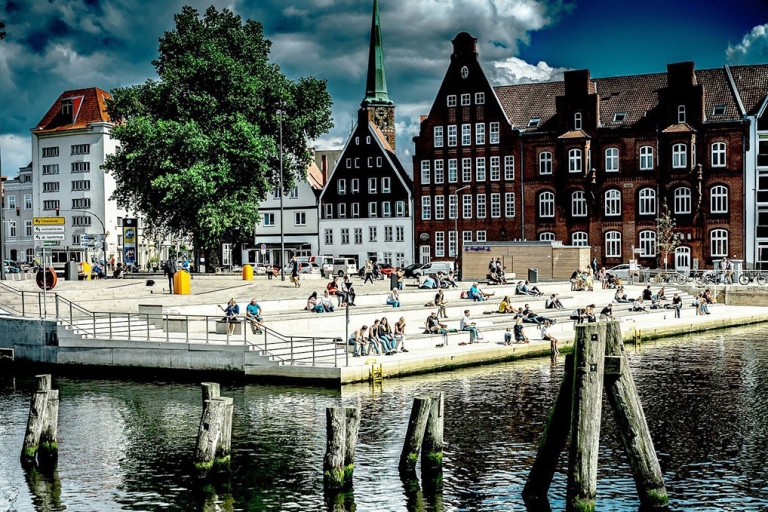 Lübeck: Self-Guided Walking Tour and Scavenger Hunt