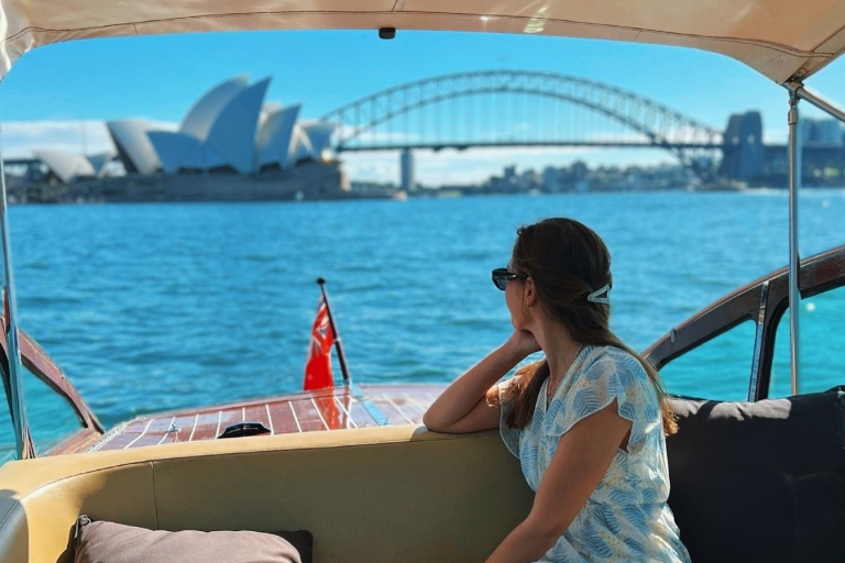 Sydney: Private Icons and Highlights Harbor Cruise Sydney: Private Icons and Highlights Harbour Cruise