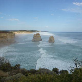 From Melbourne: 3-Day Great Ocean Road Tour with Lodging