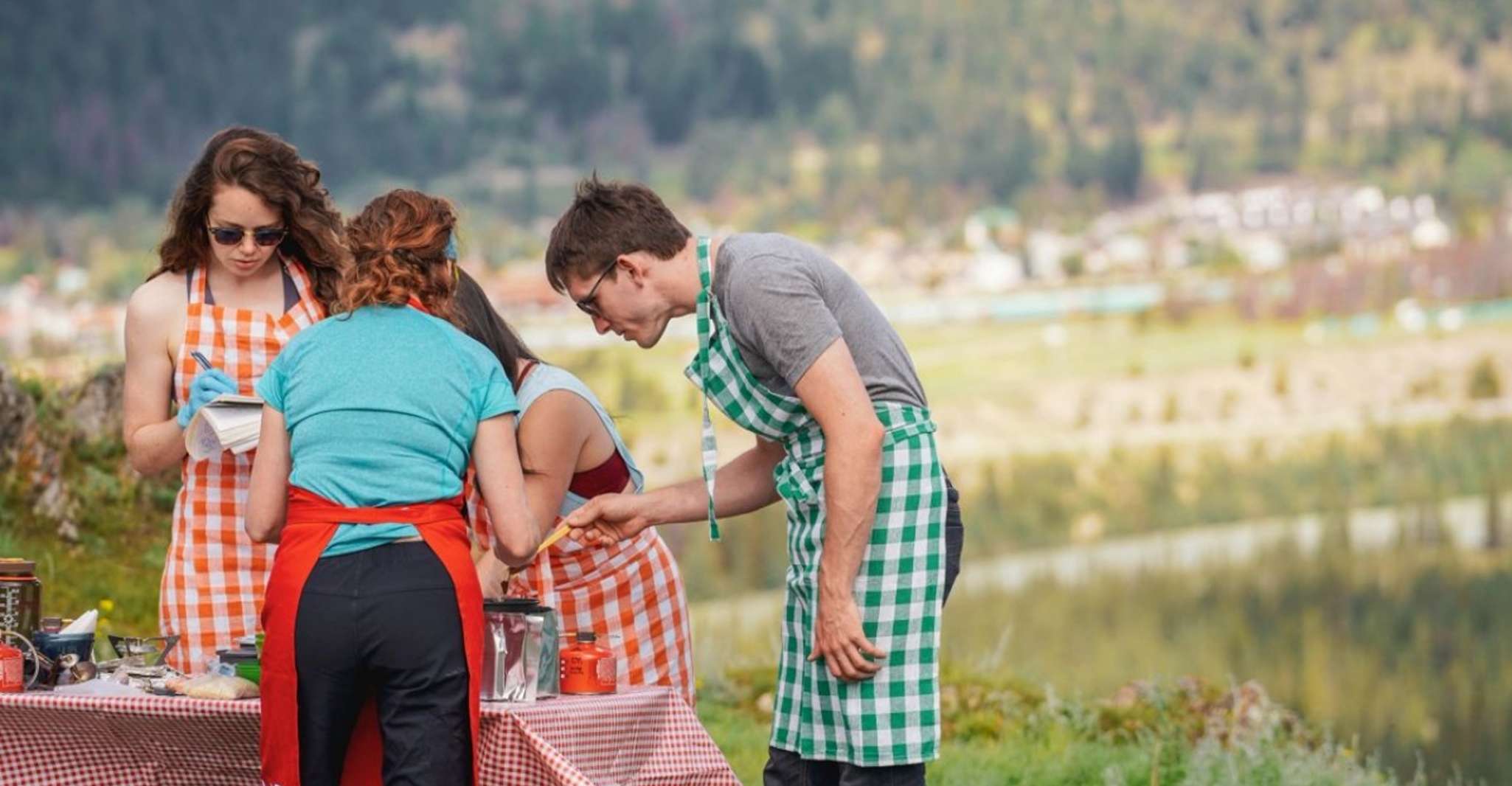 Jasper, Mountain Hike and Backcountry Cooking Class and Meal yakınlarında yapılacak şeyler - Hizvo