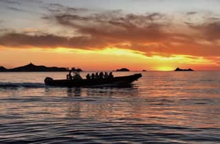 Magischer Sonnenuntergang über den Sanguinaires ab Ajaccio/Porticcio – Aperitif