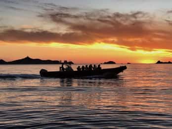 Ajaccio/Porticcio: Sanguinaires Islands Sunset Tour&Aperitif