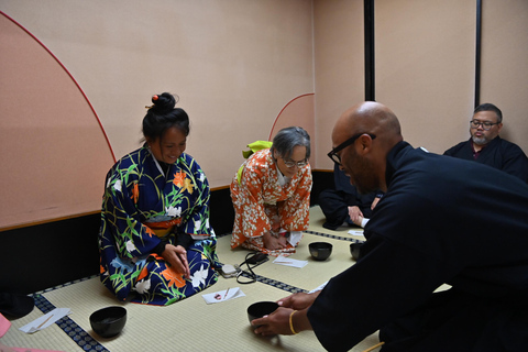 Learn Zen in a class of making tea near Osaka Castle