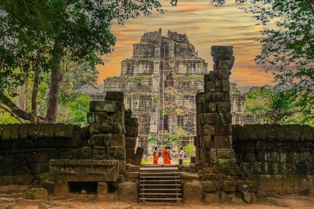 From Siem Reap: Beng Mealea and Koh Ker Temple Private Trip