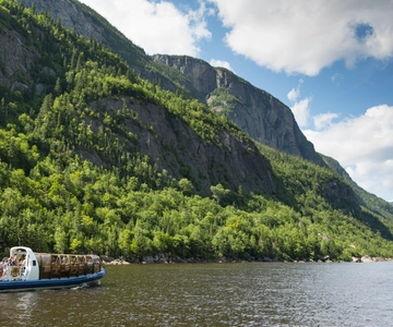 Hautes-Gorges: Riverboat Discovery Cruise