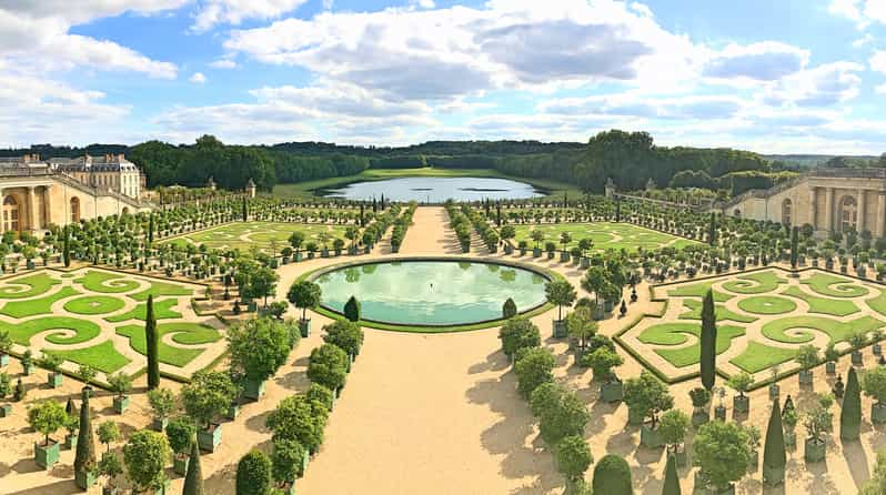 From Paris: Versailles Guided Tour with Skip-the-Line Ticket | GetYourGuide