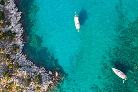 Von Ucagiz aus: Tagestour nach Kekova mit dem BootTagestour von Ucagiz zur Insel Kekova mit dem Boot